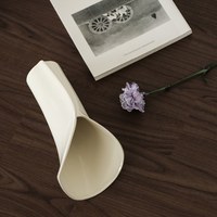 papper 紙捲花瓶